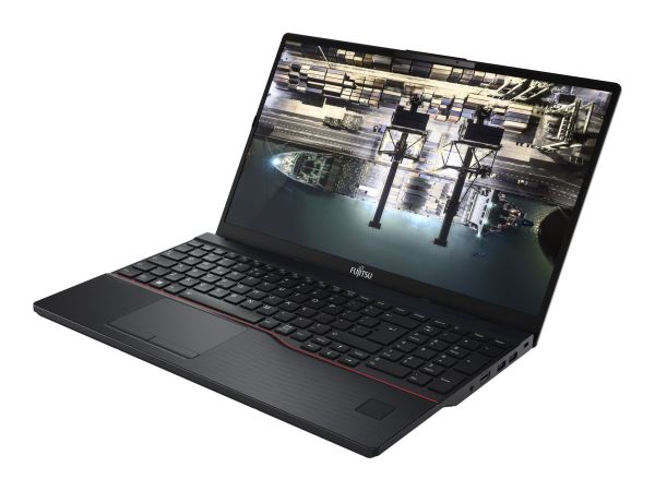 Fujitsu LIFEBOOK E5512, Intel® Core™ i7, 39,6 cm